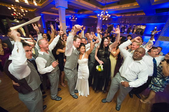 Minneapolis affordable cheap Wedding or Party DJ Service